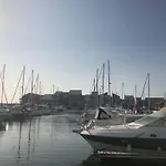 T\'Y Jules